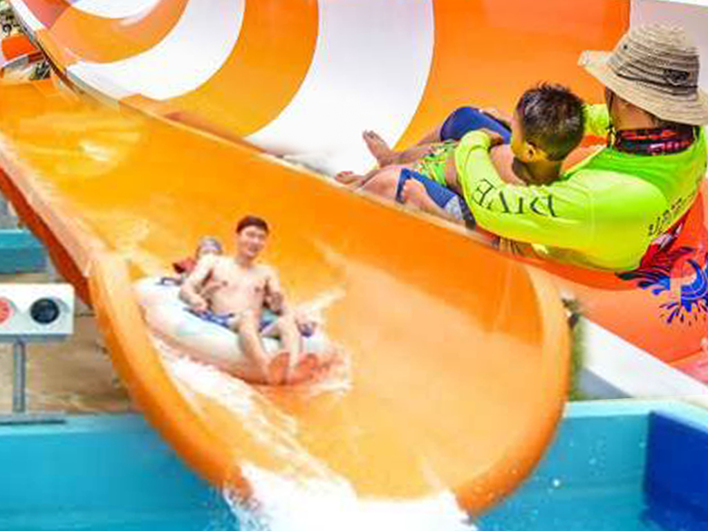 Float Slide The Summer Waves Water Park